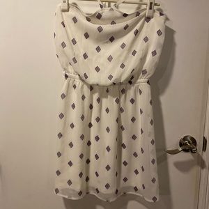 Express - White and Purple diamond pattern dress